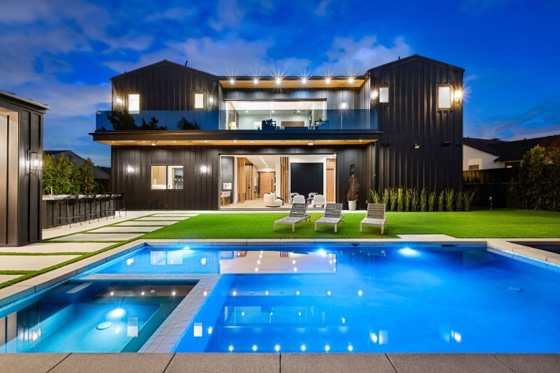 Commercial and residential property acquisition services in Greece